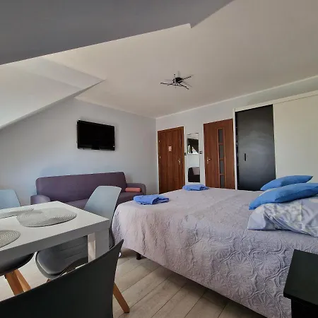 Karmazyn ニエホジェ