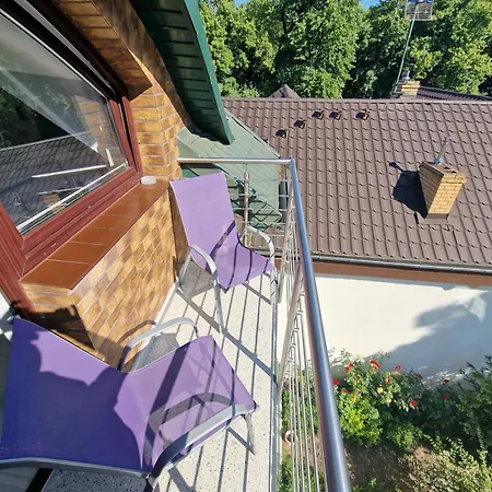 Karmazyn ホームステイ ニエホジェ