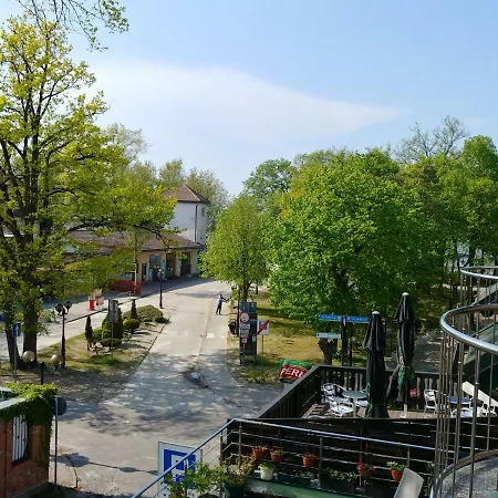 Karmazyn ホームステイ ニエホジェ