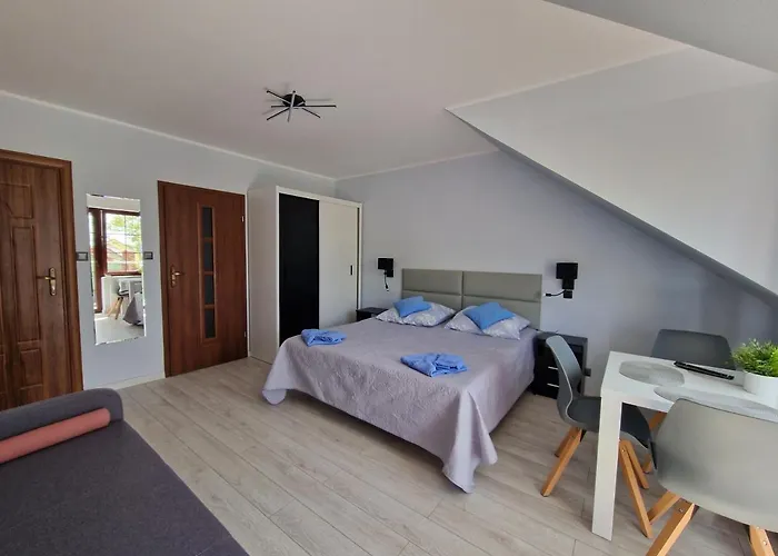 Karmazyn منزل للإقامة نيخوجة