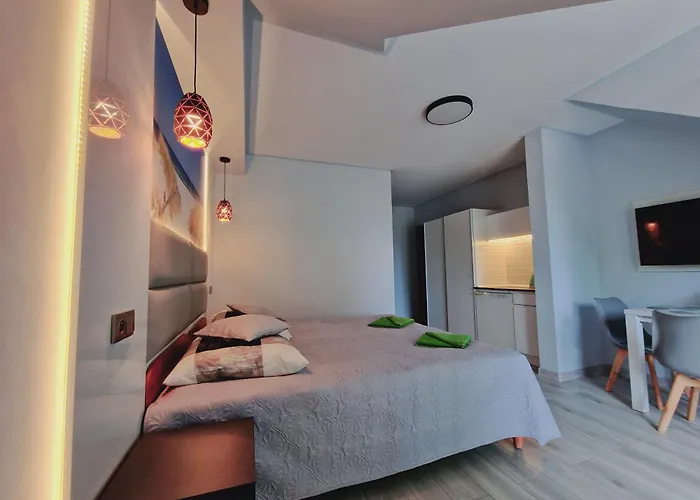 Karmazyn * نيخوجة