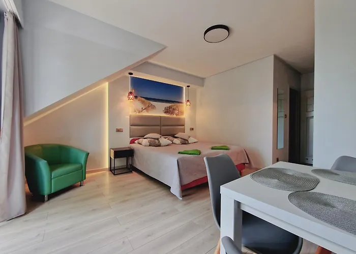 Karmazyn * نيخوجة