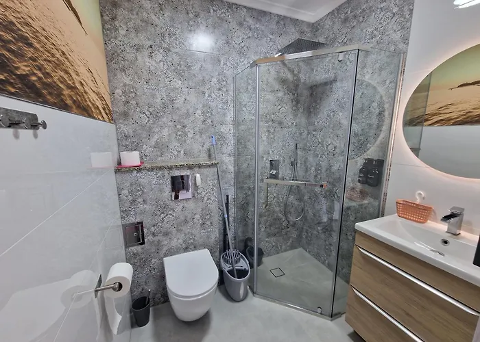 Karmazyn نيخوجة